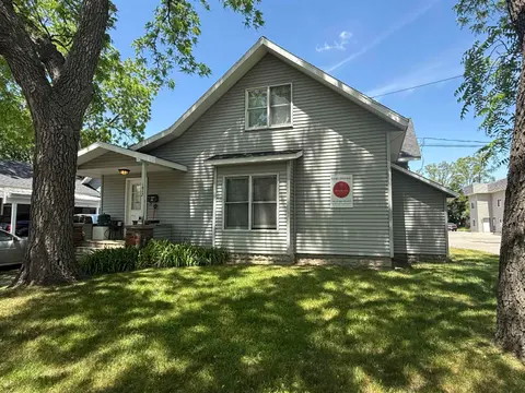 1019 E Broadway Street, Mount Pleasant MI 48858 photo 3