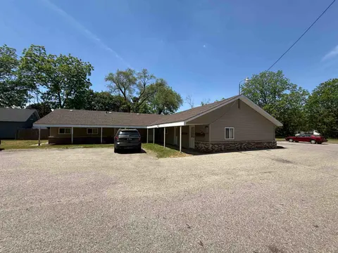 1019 E Broadway Street, Mount Pleasant MI 48858 photo 5