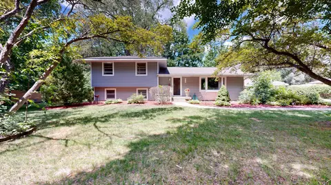 614 W Meadowbrook # 10, Midland MI 48640 photo 2