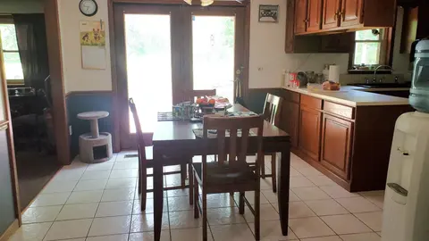 2704 W Deerfield Road, Mount Pleasant MI 48858 photo 5