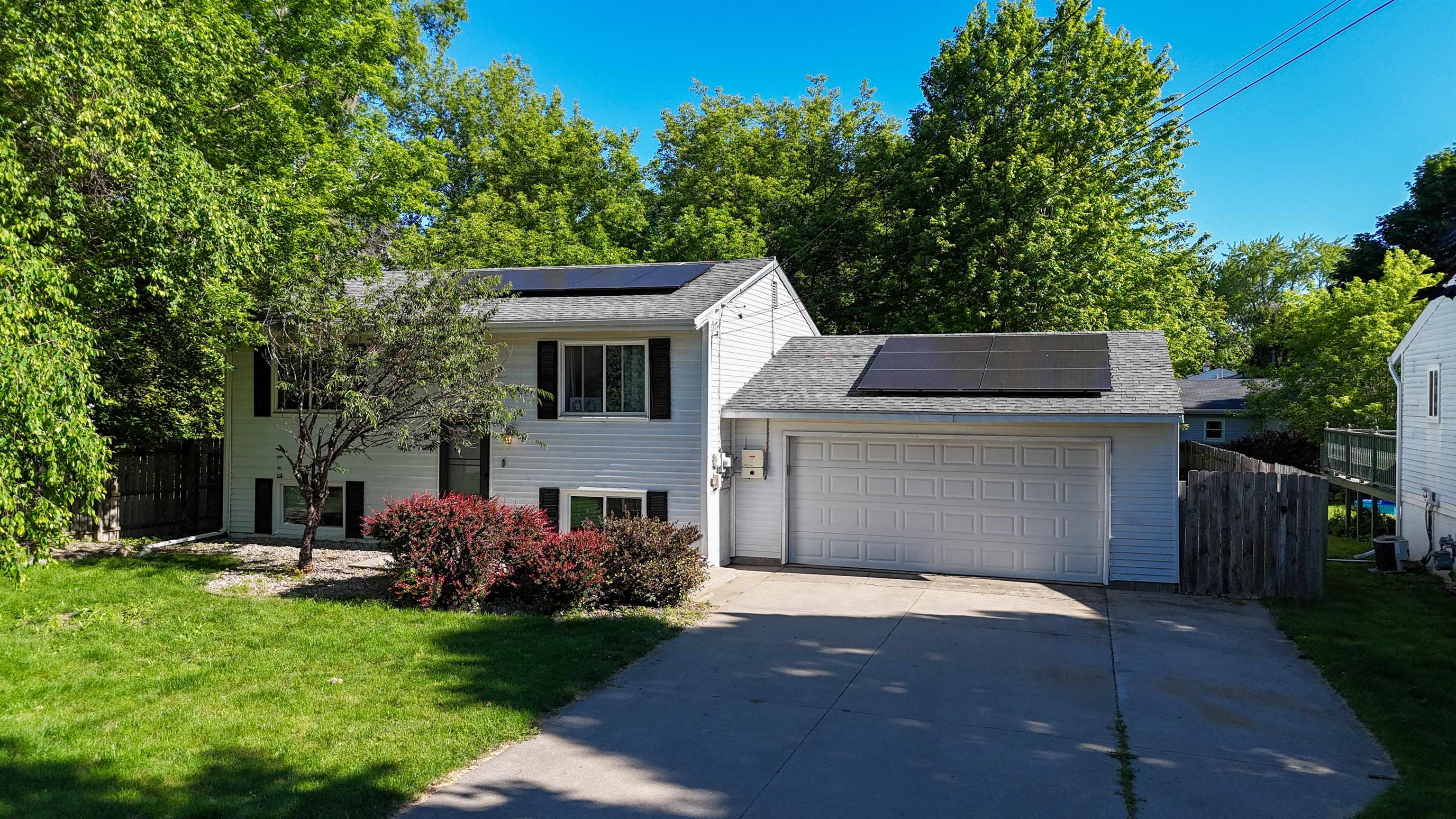 1712 Elm Street, Mount Pleasant MI 48858 photo 1