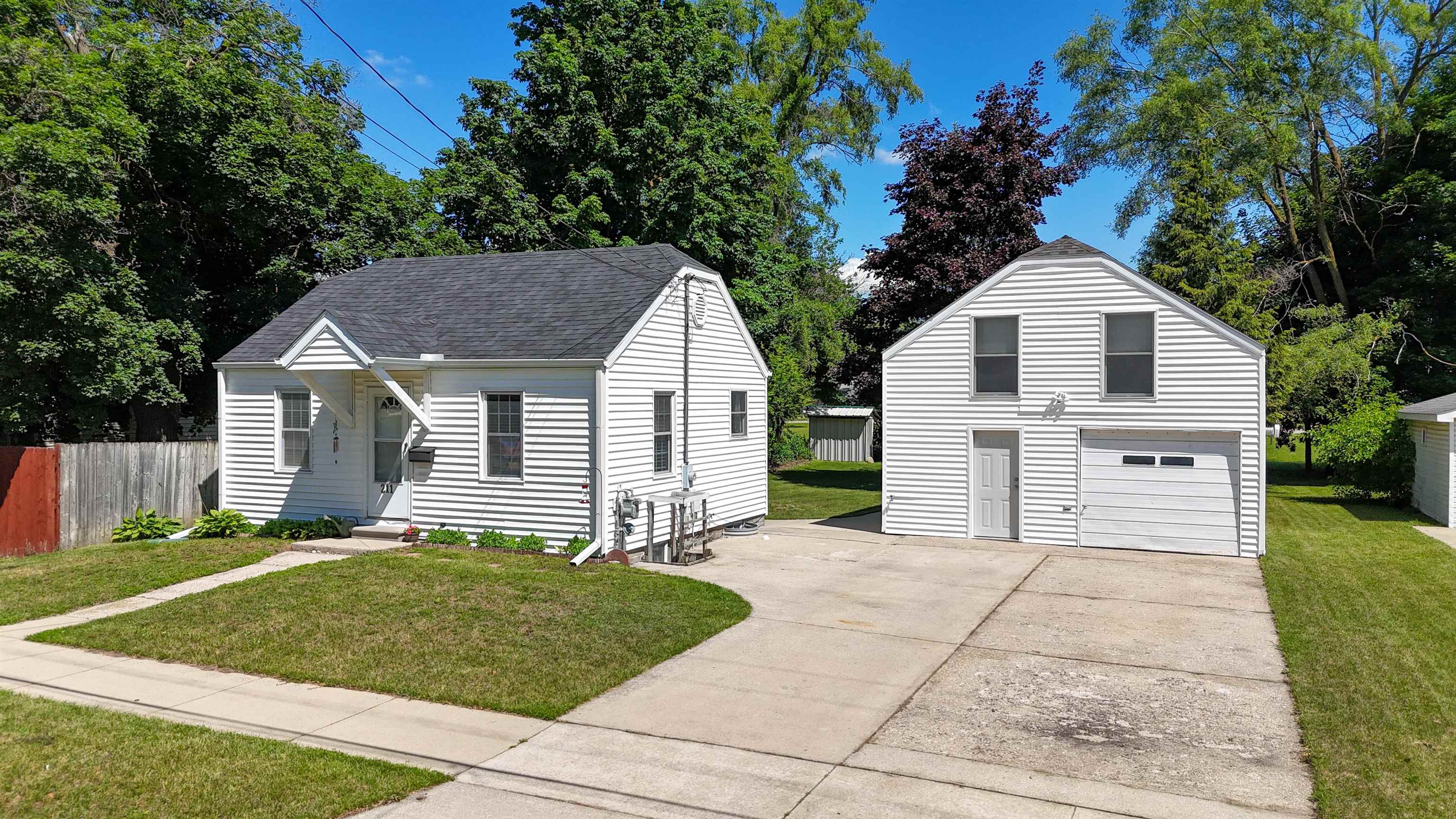 211 E Palmer Street # 7, Mount Pleasant MI 48858 photo 1