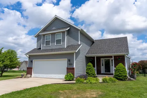 1653 Abbey Court, Mount Pleasant MI 48858 photo 3