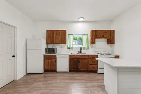 210 S Adams Street, Mount Pleasant MI 48858 photo 2