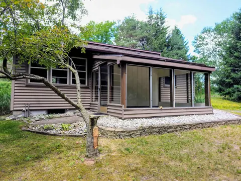 3602 S Winn Road, Mount Pleasant MI 48858 photo 2