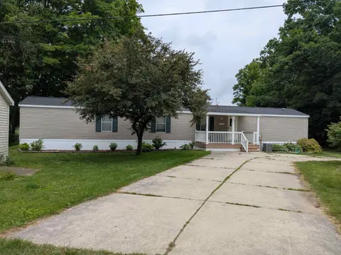 7610 Windoga Lake Drive, Weidman MI 48893 photo 2