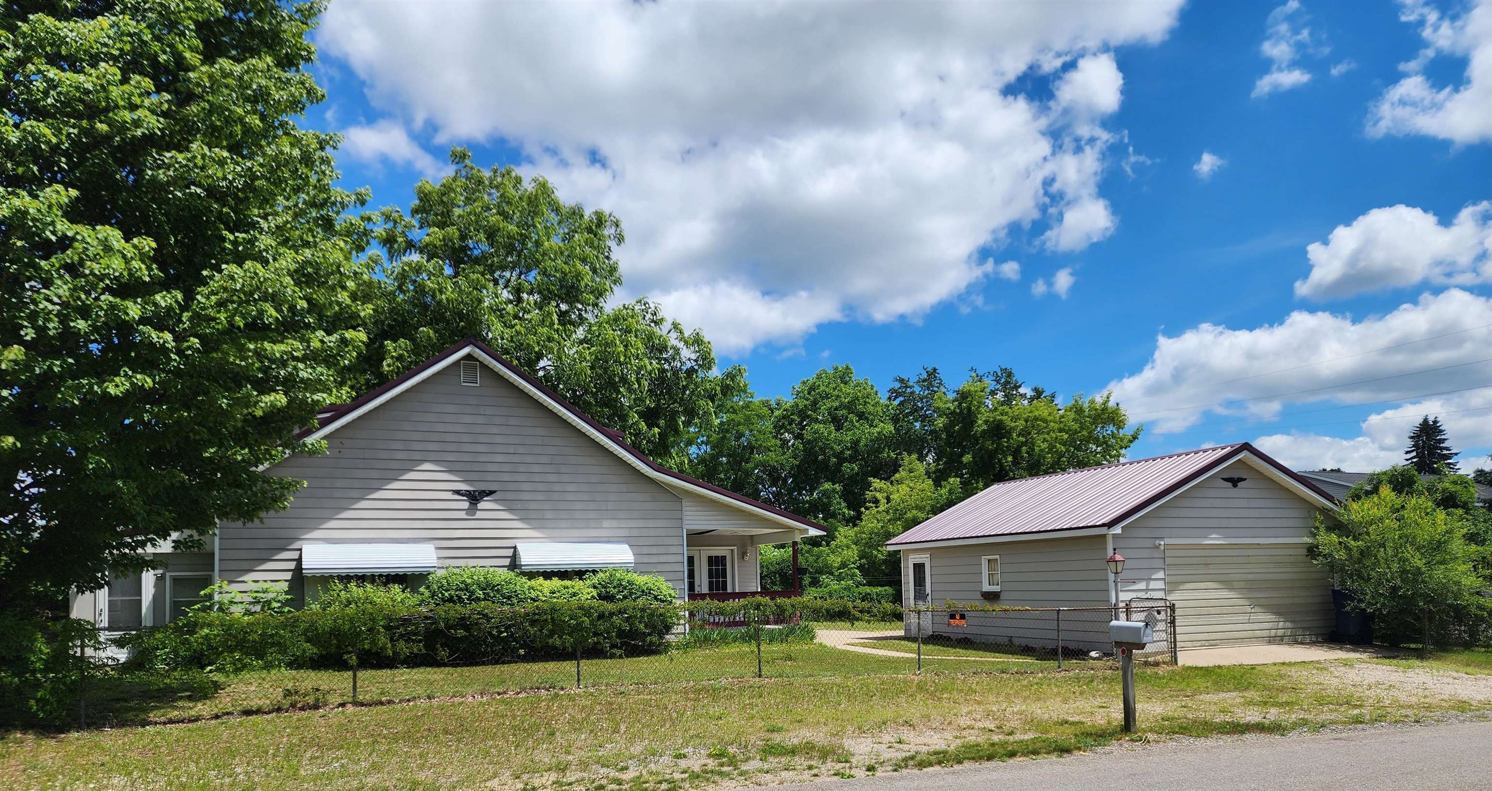 295 Birch Street, Harrison MI 48625 photo 1