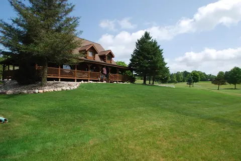 5592 Linksview Way # 81, Gladwin MI 48624 photo 2