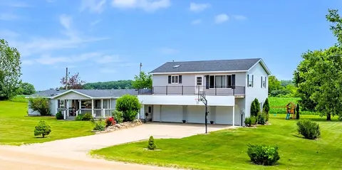 8941 S Mission Road, Mount Pleasant MI 48858 home for sale