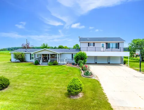 8941 S Mission Road, Mount Pleasant MI 48858 multi-family property for sale