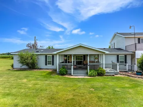 8941 S Mission Road, Mount Pleasant MI 48858 photo 3