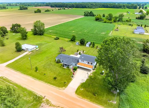 8941 S Mission Road, Mount Pleasant MI 48858 photo 5