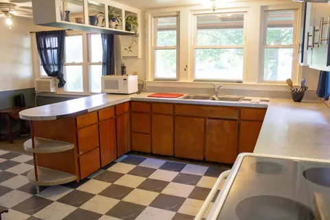 8195 E Broomfield Road, Mount Pleasant MI 48858 photo 5