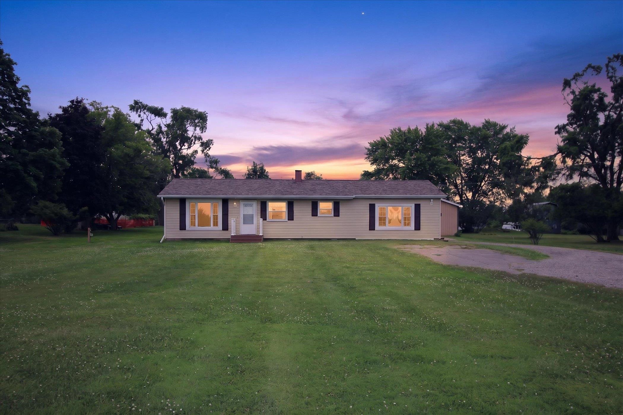 7898 E Broomfield Road, Mount Pleasant MI 48858 photo 1