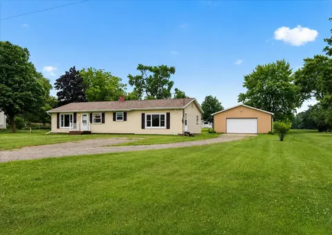 7898 E Broomfield Road, Mount Pleasant MI 48858 photo 4