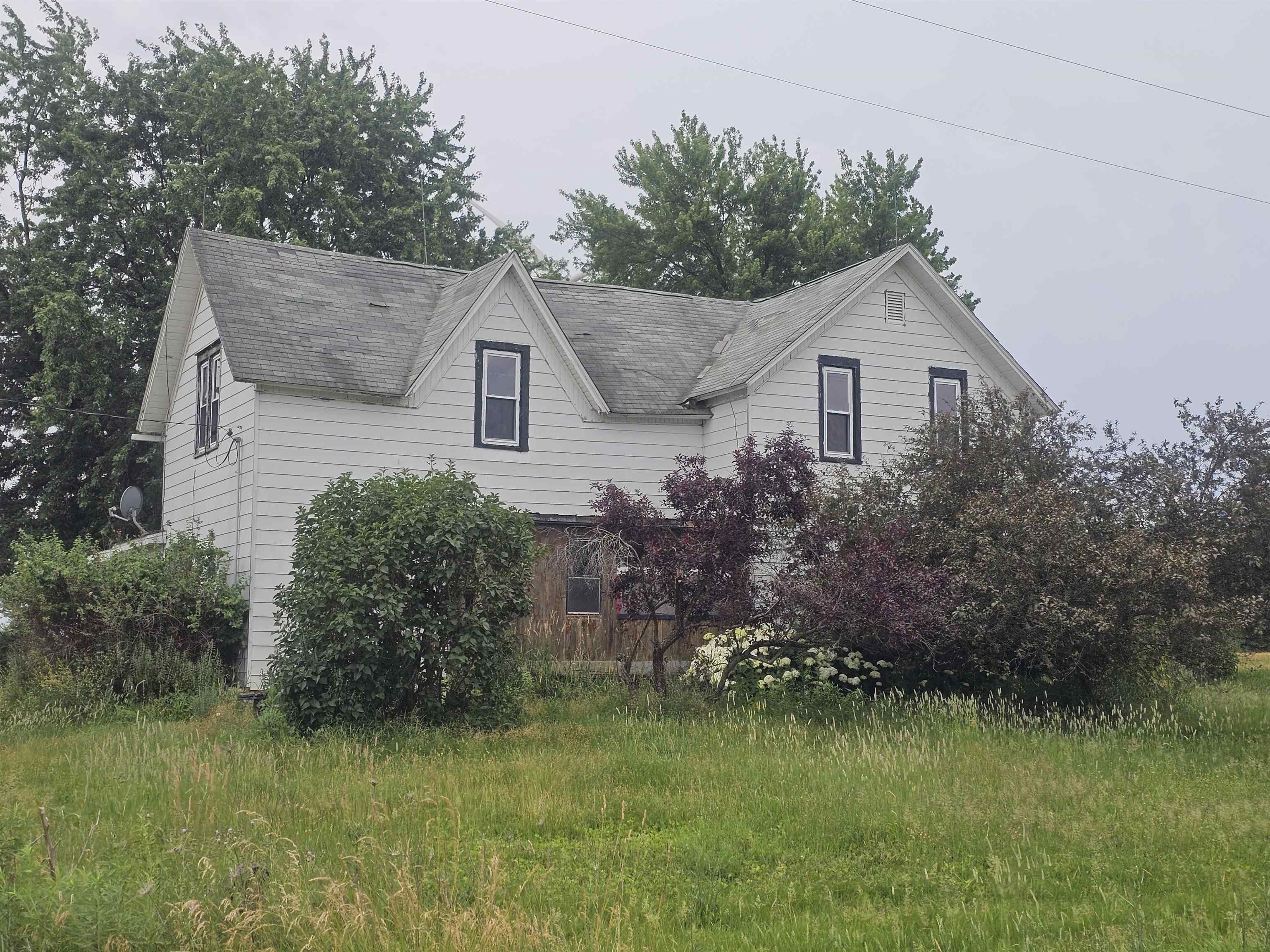 2353 W Rosebush Road, Weidman MI 48893 photo 1