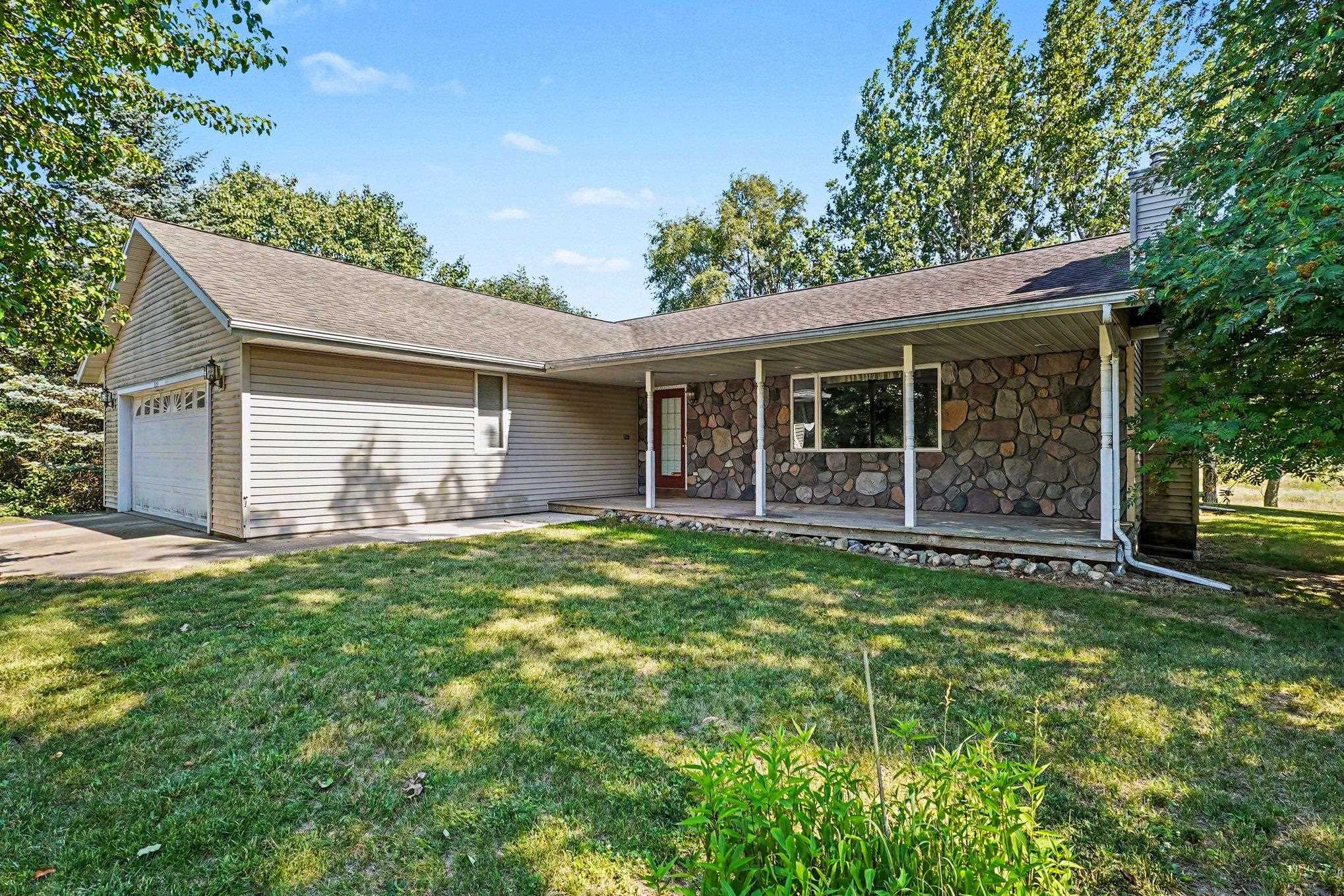 935 S Crawford Road, Mount Pleasant MI 48858 photo 1