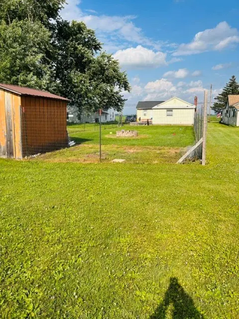 535 N Midland Street, Merrill MI 48637 photo 4