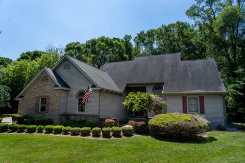 3106 Hunters Trail, Mount Pleasant MI 48858 home for sale