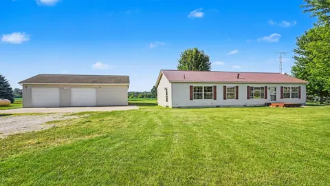 3895 W Broomfield Road, Mount Pleasant MI 48858 home for sale