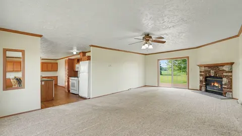 3895 W Broomfield Road, Mount Pleasant MI 48858 photo 4