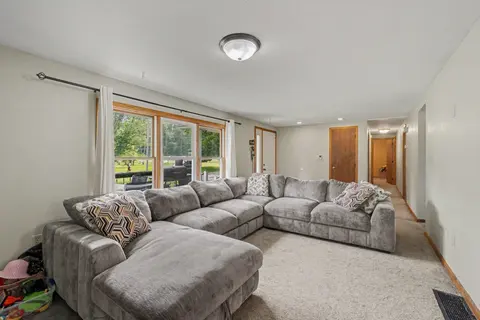 3989 S Foster Road, Mount Pleasant MI 48858 photo 3