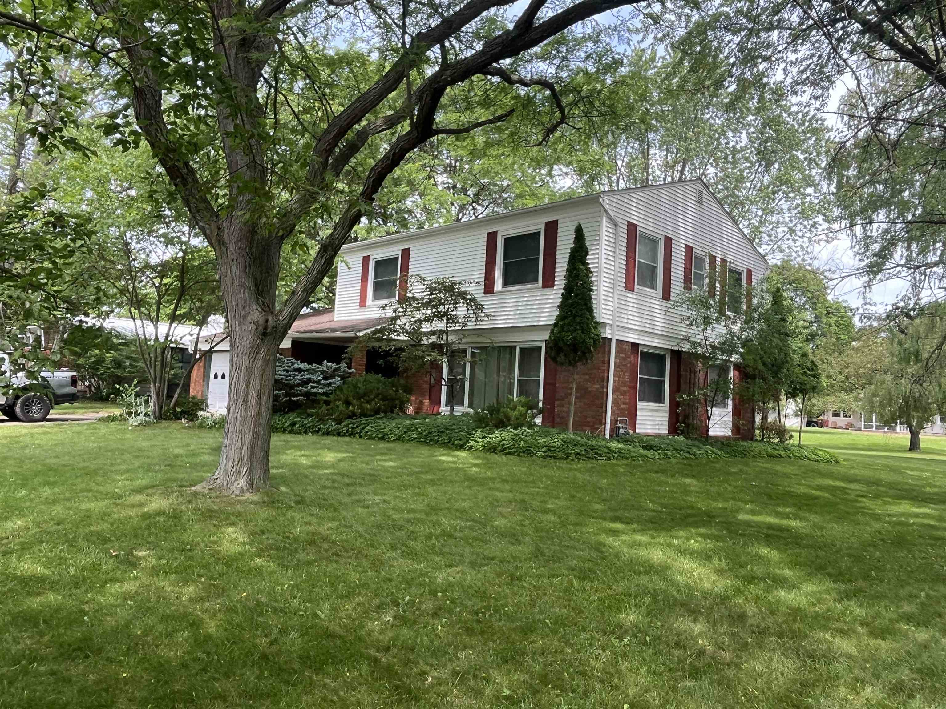 1339 Tomah Drive, Mount Pleasant MI 48858 photo 1
