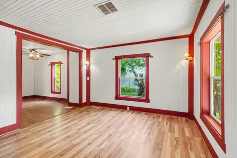512 S Kinney Avenue, Mount Pleasant MI 48858 photo 4