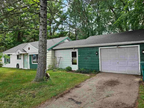 910 N Bowery, Gladwin MI 48624 home for sale