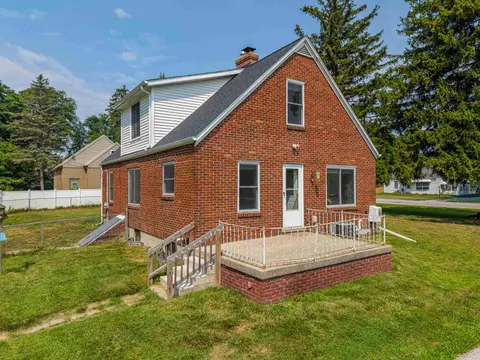 1152 Midland Road, Bay City MI 48706 home for sale
