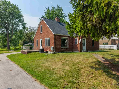 1152 Midland Road, Bay City MI 48706 photo 3
