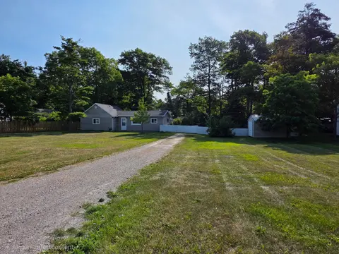 2438 N Huron, Tawas City MI 48763 photo 2