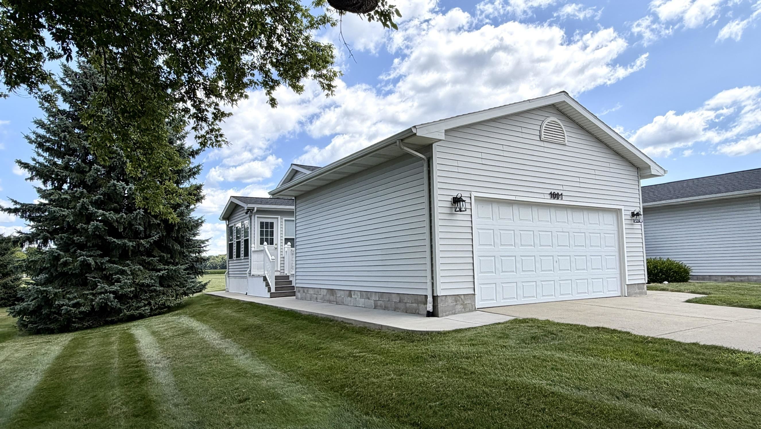 1001 Sweeney Street, Mount Pleasant MI 48858 photo 1