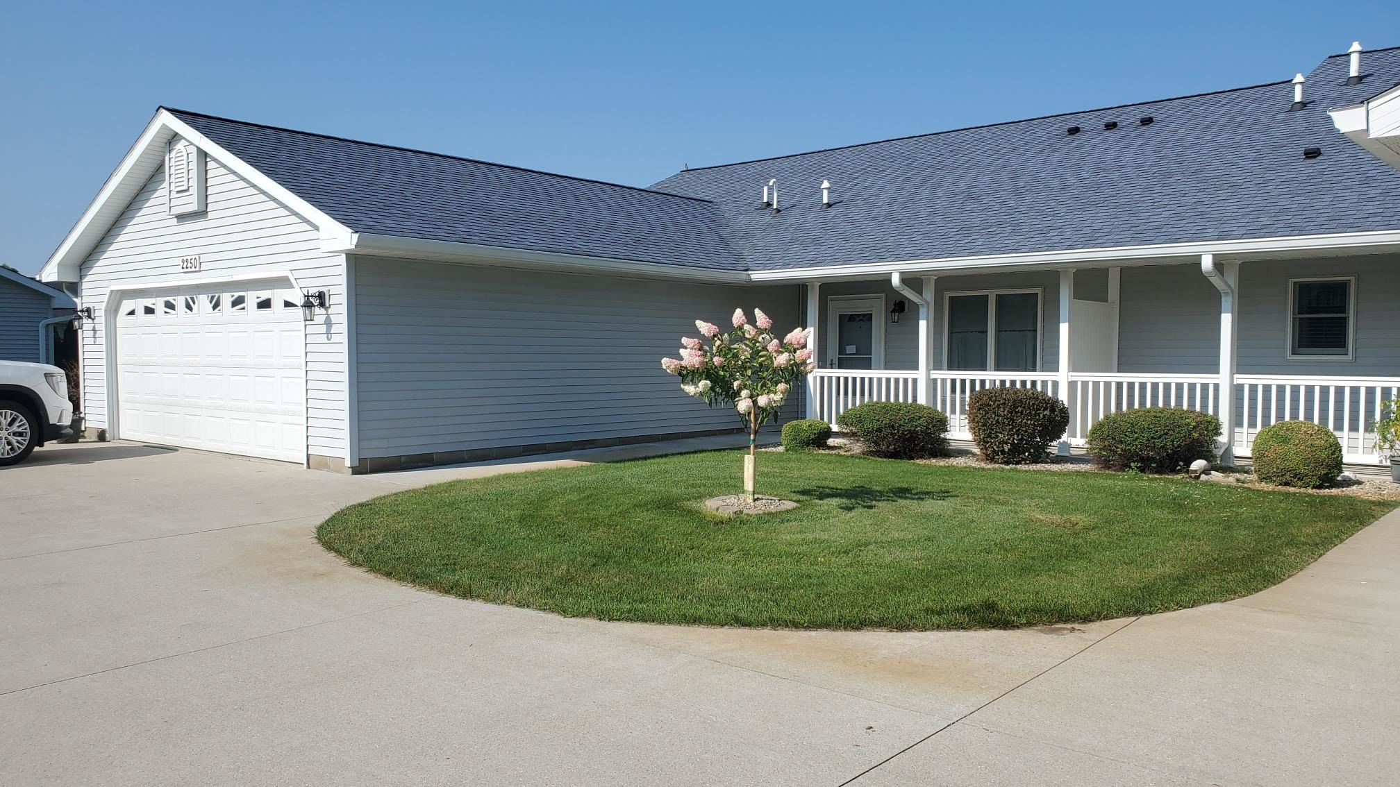 2250 Rosewood Drive, Mount Pleasant MI 48858 photo 1