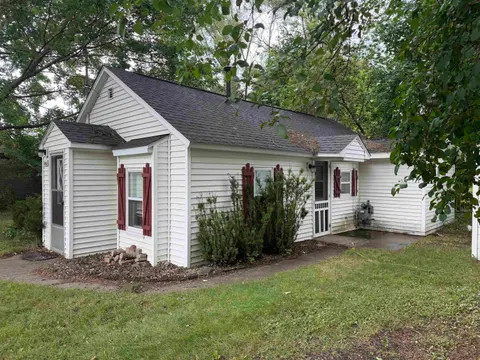 405 S Maxwell Street, Mount Pleasant MI 48858 photo 2