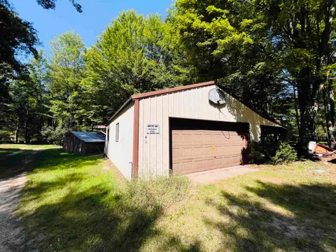 9401 House Trail, Marion MI 49665 photo 5
