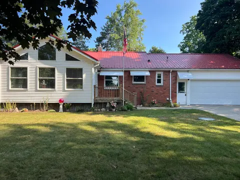 4782 W Lincoln Road, Alma MI 48801 home for sale