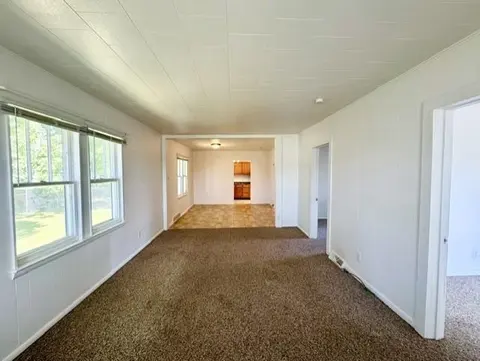 1709 Hickory Street, Alma MI 48801 photo 3