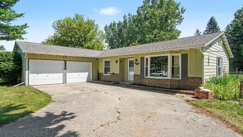 3831 Green Acres Drive, Mount Pleasant MI 48858 photo 2