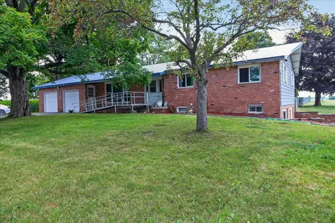 1629 N Warner Road, Sumner MI 48889 photo 5