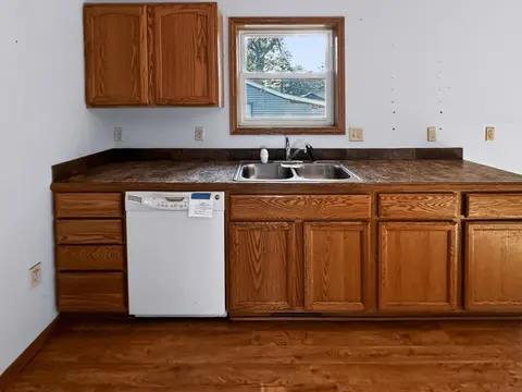 405 Maple # 16, Lake MI 48632 photo 4