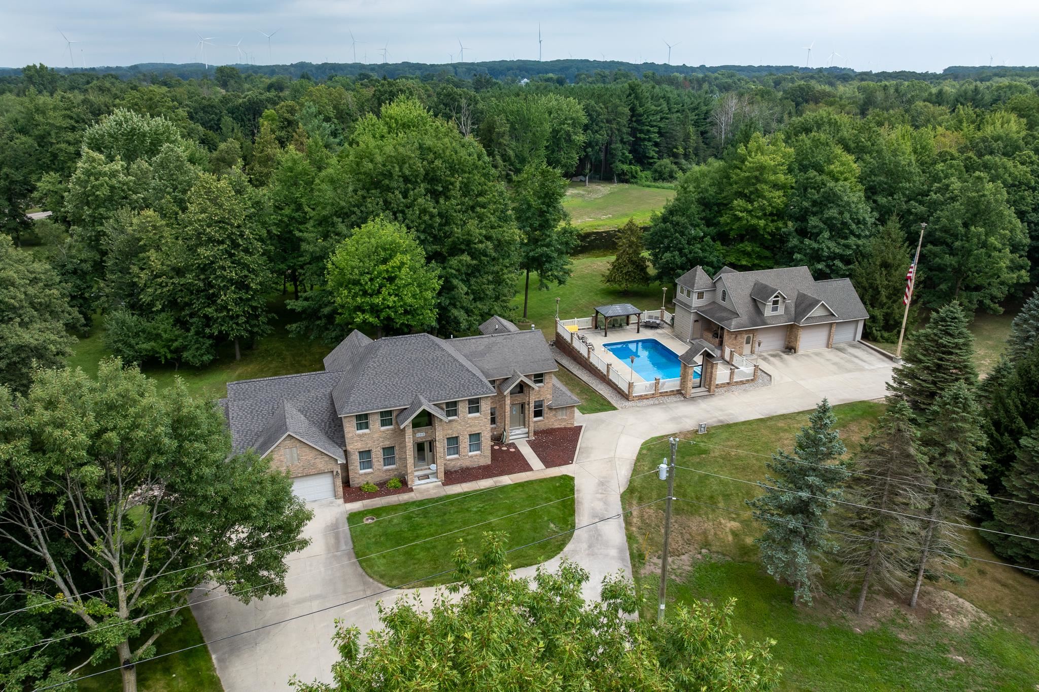 900 E Pine Grove Drive, Weidman MI 48893 photo 1