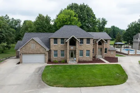 900 E Pine Grove Drive, Weidman MI 48893 photo 3