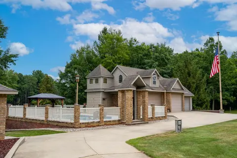 900 E Pine Grove Drive, Weidman MI 48893 photo 5