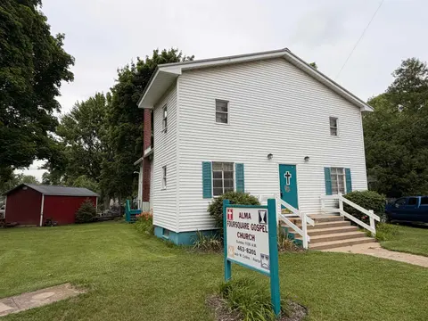 1117 Michigan Avenue, Alma MI 48801 home for sale