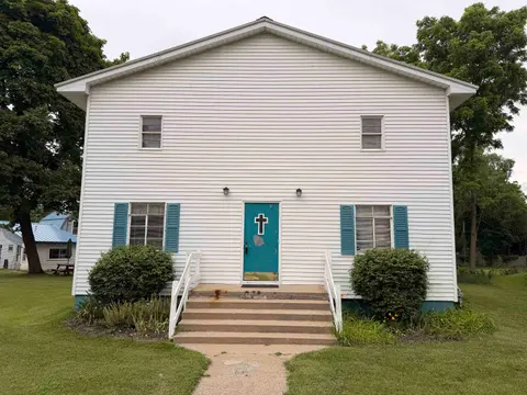 1117 Michigan Avenue, Alma MI 48801 photo 2