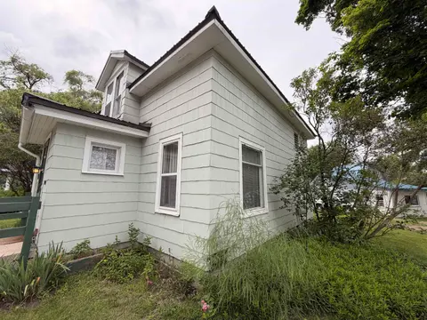 1107 Michigan Avenue, Alma MI 48801 photo 2