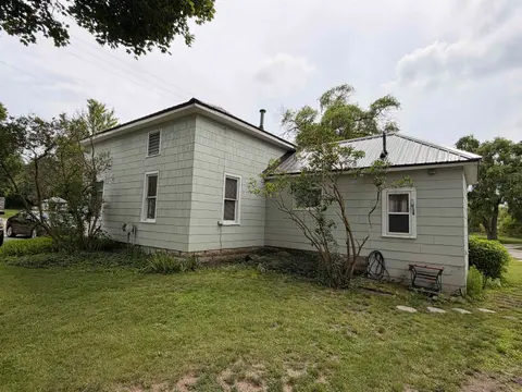 1107 Michigan Avenue, Alma MI 48801 photo 3