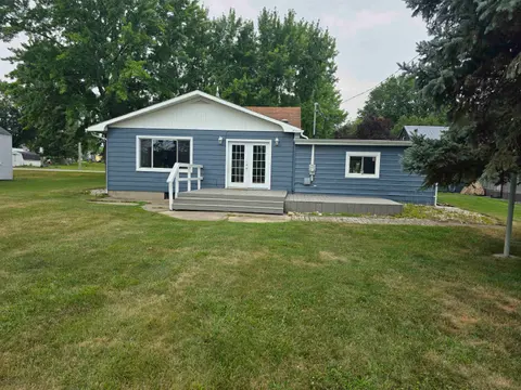 118 Davis Street, Saint Louis MI 48880 photo 2