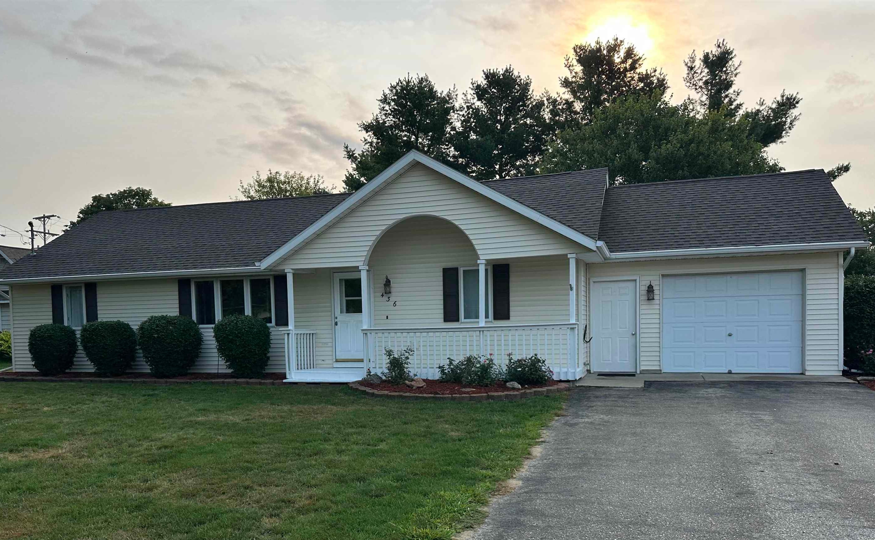 436 N Chippewa, Shepherd MI 48883 photo 1
